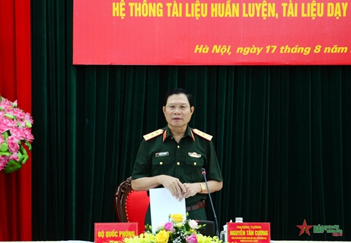 Thượng tướng Nguyễn Tân Cương: Nâng cao chất lượng biên soạn, hoàn thiện hệ thống tài liệu huấn luyện, dạy học trong Quân đội